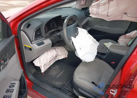 2017 Hyundai Elantra Se z USA, uszkodzony, nr VIN 5NPD74LF8HH186499